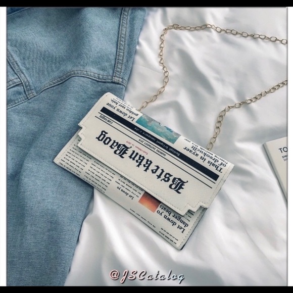 🌞Reduced! NWT! “Newspaper” Print Crossbody Bag - Picture 8 of 8